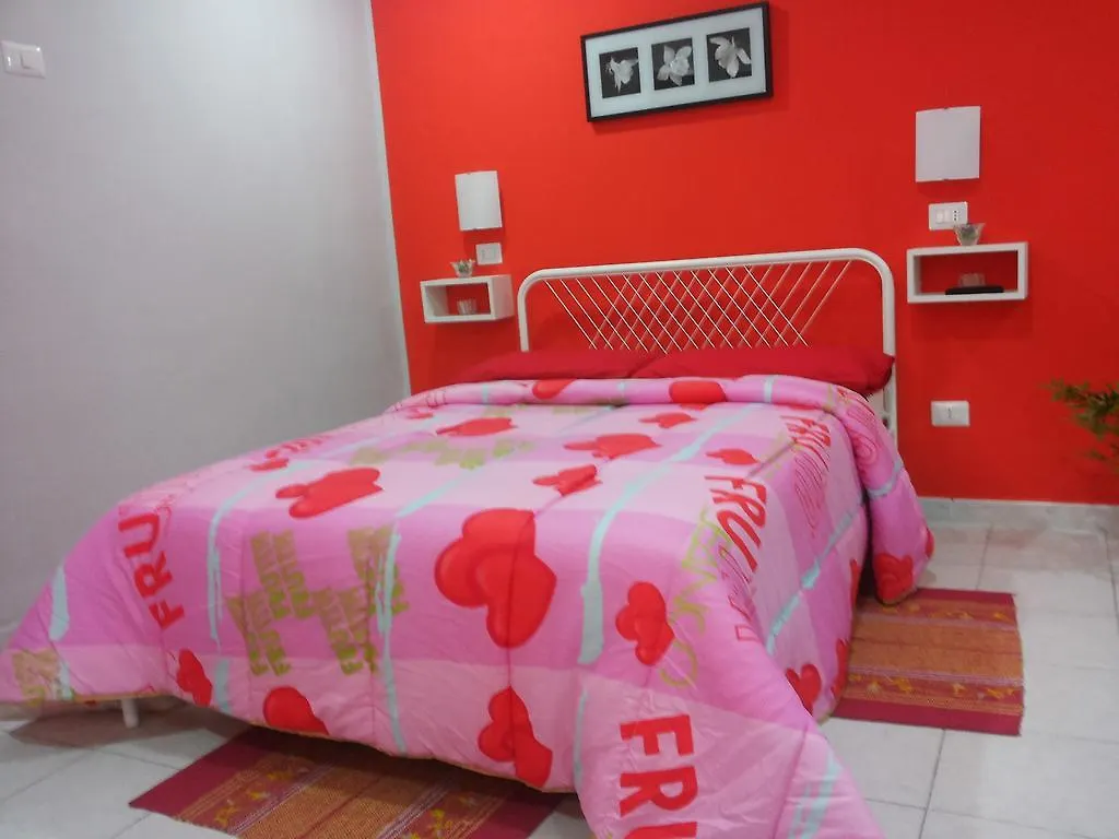 Magic Napoli Red Apartment 0*, Naples