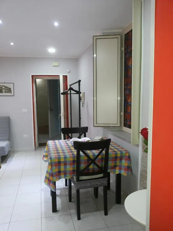 Magic Napoli Red Apartamento Itália